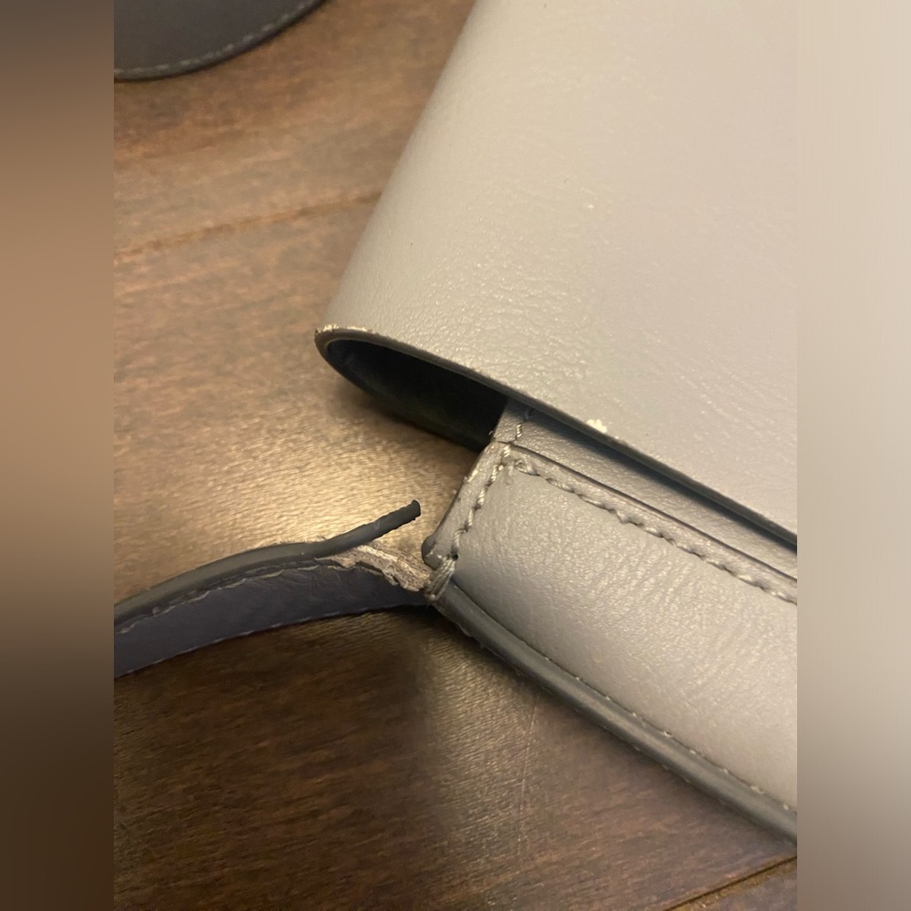 GAP Satchel - Picture 7 of 10